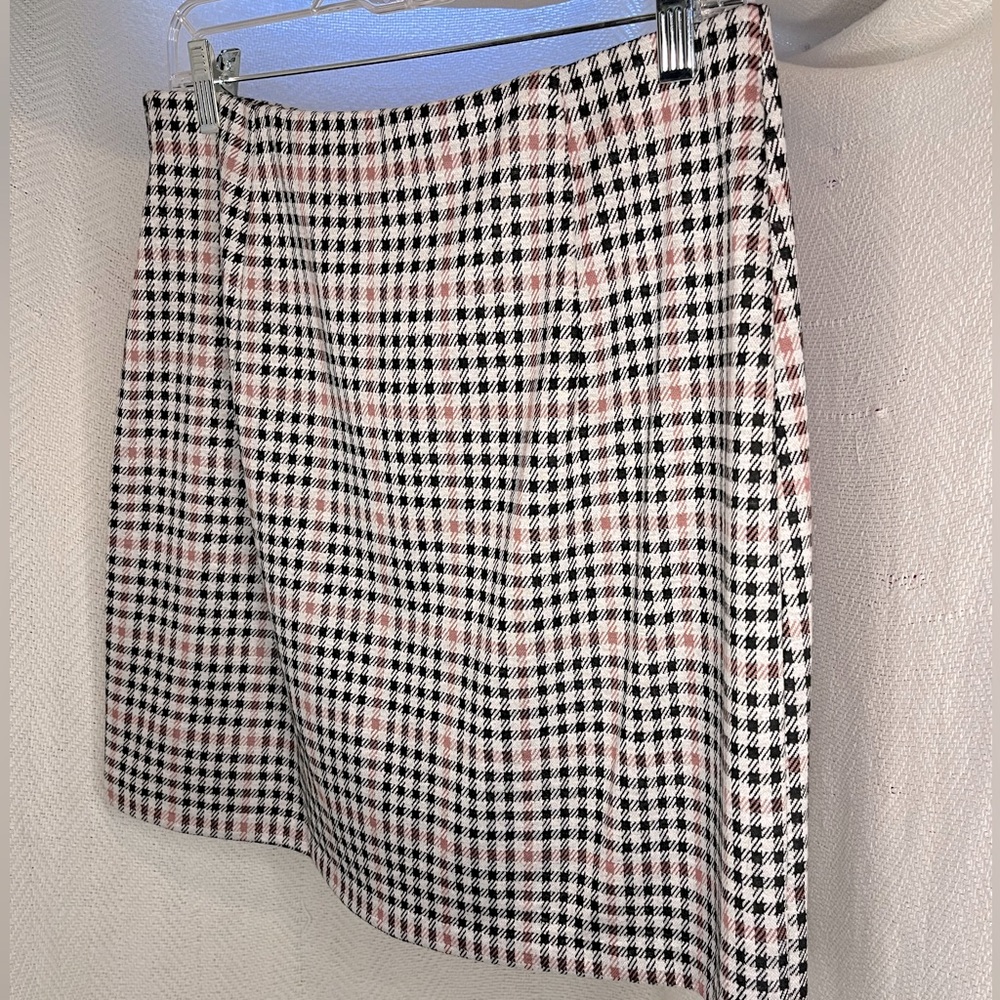 checkered skirt